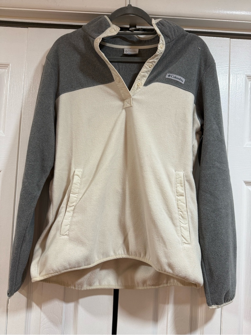 Columbia Two-Tone Fleece Pullover - Cream & Gray